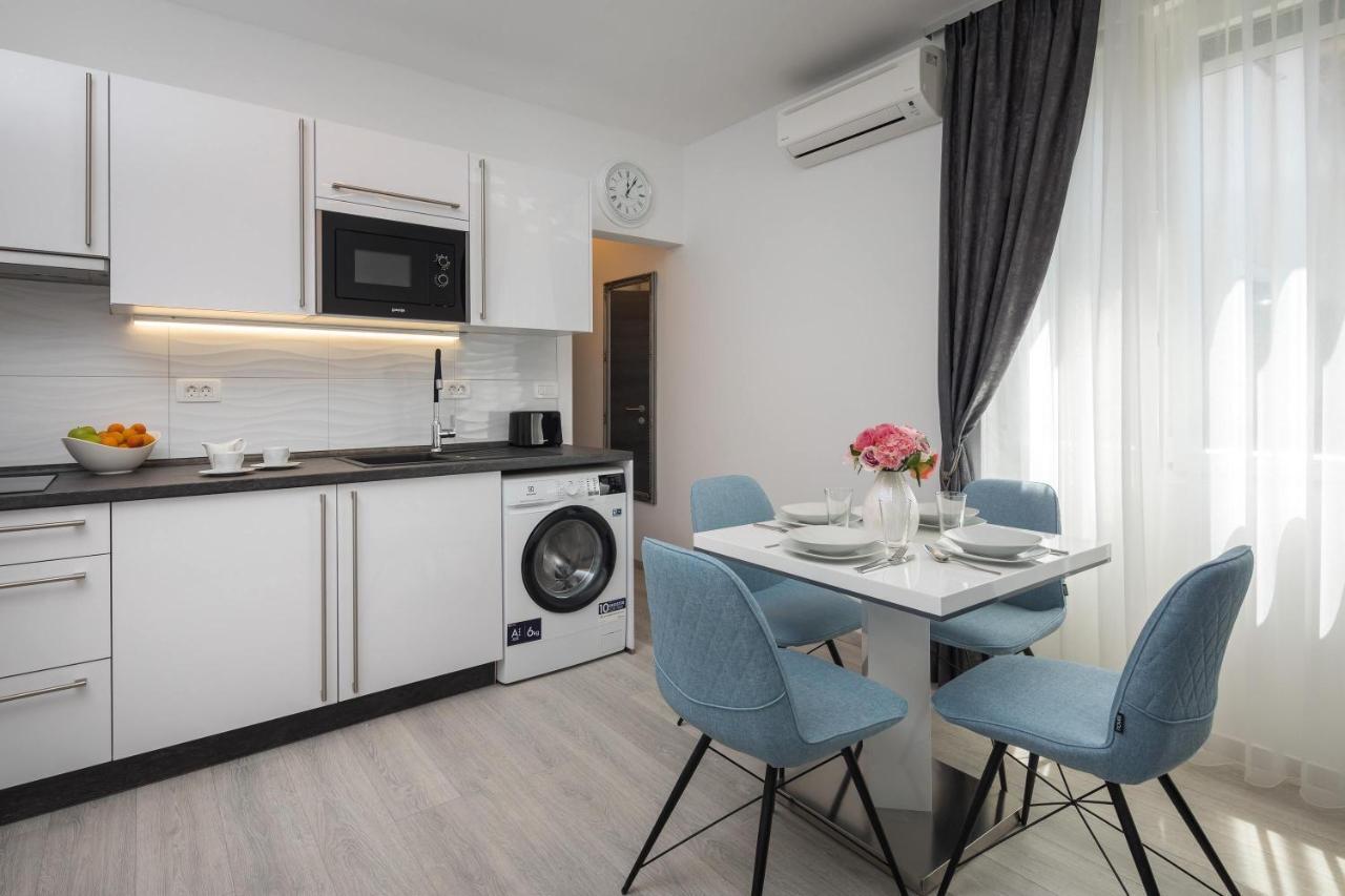 Luxury Studios & Rooms Seven Split Exterior photo